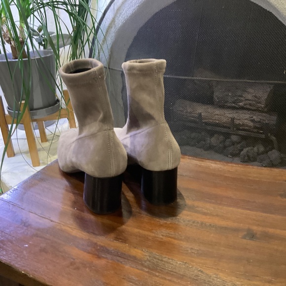 LK Bennett Amira Gray Stretch Suede Ankle Boots Warm Gray size US 6.5/EU 37 - Picture 3 of 8